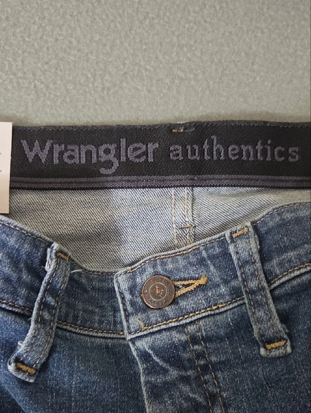 Wrangler Authentics Regular Fit Comfort Flex Waist Jeans - 48 x 32 New with Tags